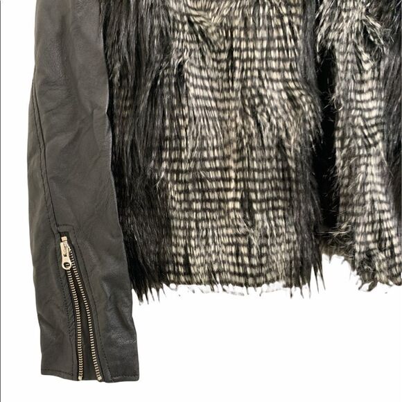 Volcom Black Fur Leather Jacket - Medium - Picture 7 of 8